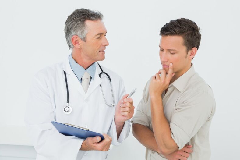liječnik propisuje liječenje prostatitisa